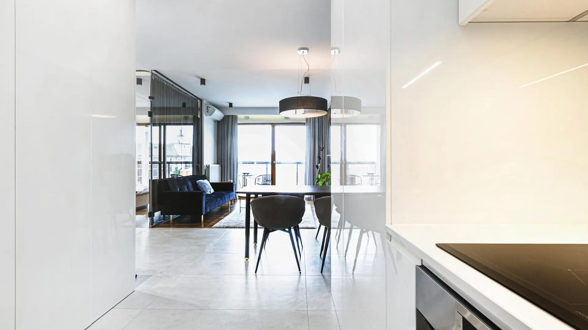 Luksusowy Apartament Z Parkingiem I Klimatyzacja W Samym Centrum Wroclawia Poland