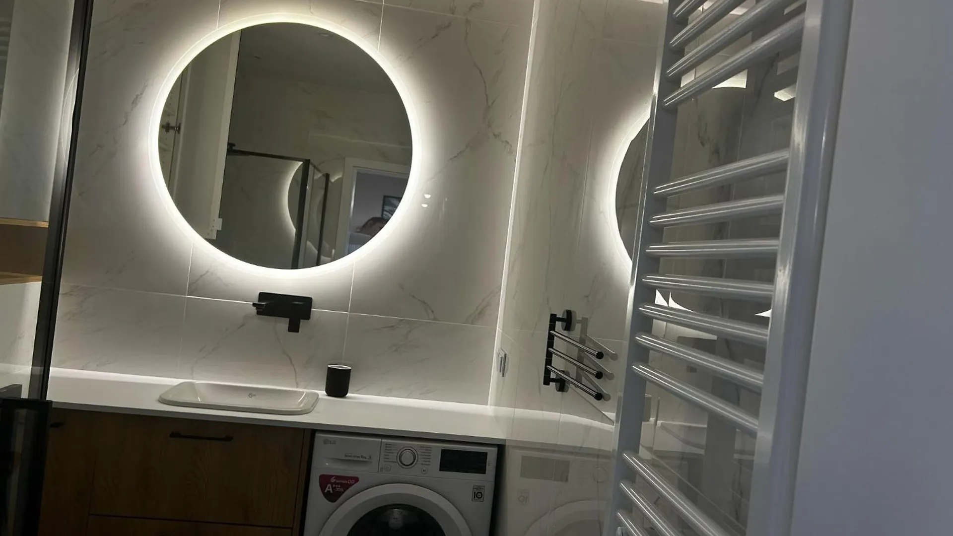 Apartment Luksusowy Apartament Z Parkingiem I Klimatyzacja W Samym Centrum Wroclawia